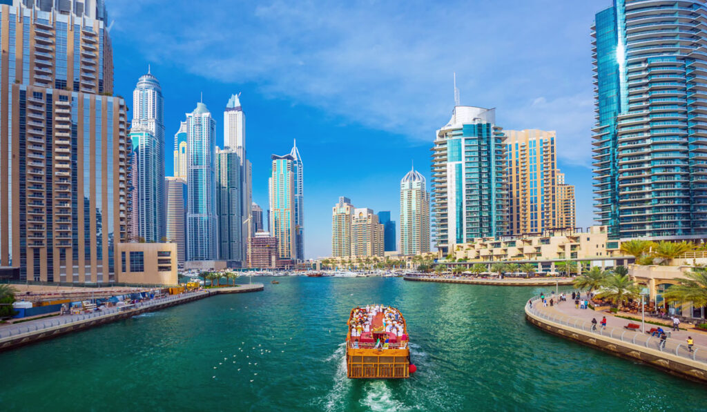 20191012125023Old-traditional-boat-Cruise-Dubai-Marina