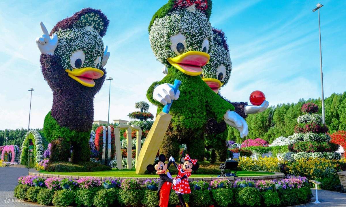 Miracle Garden,  Dubai Palm View and Global Village Tour