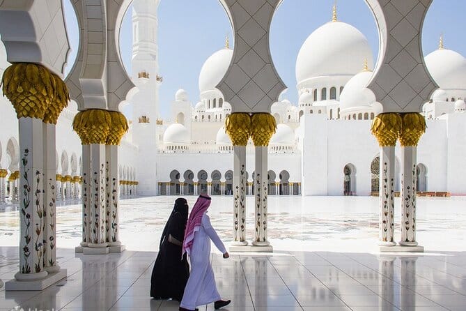 Abu Dhabi City Tour with Warner Bros World