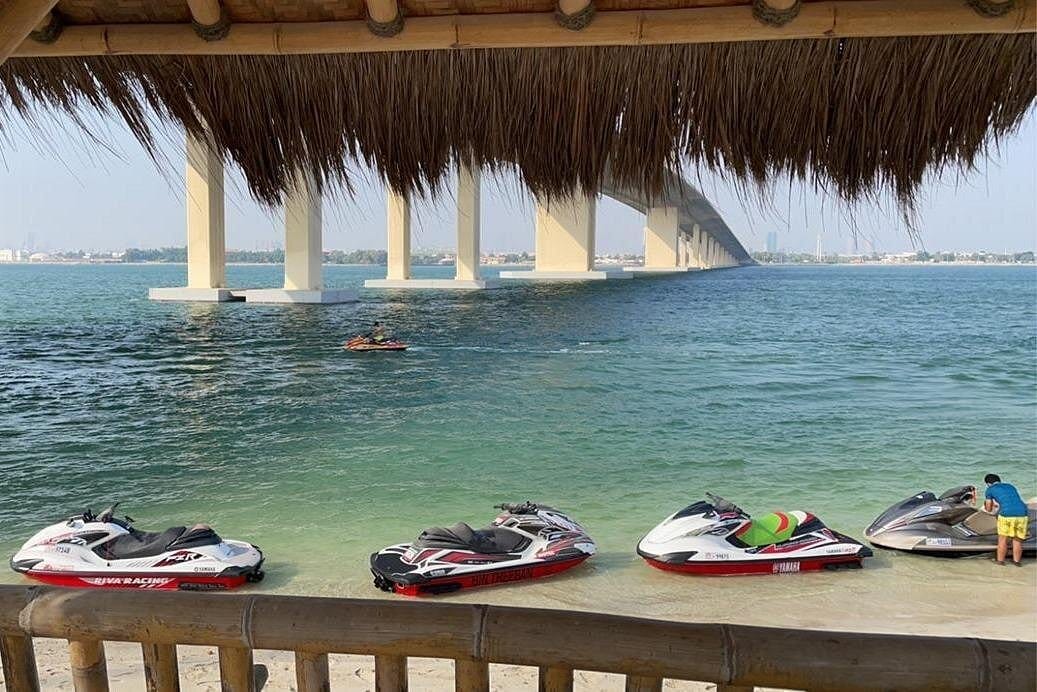 Abu Dhabi City Tour with Jet Ski Ride