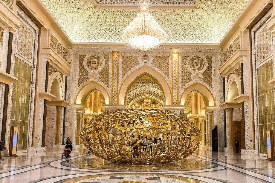 Abu Dhabi City Tour with Qasr Al Watan