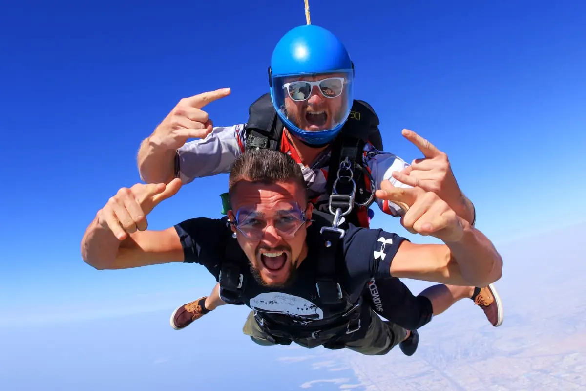 Experience Abu Dhabi City Tour with Skydive Adventure