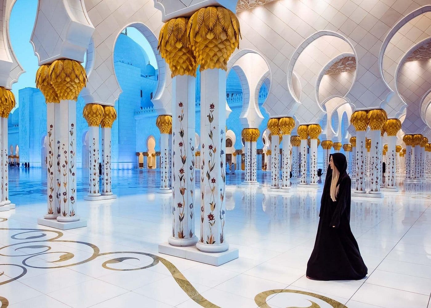 Abu Dhabi City Tour with Etihad Towers Visit