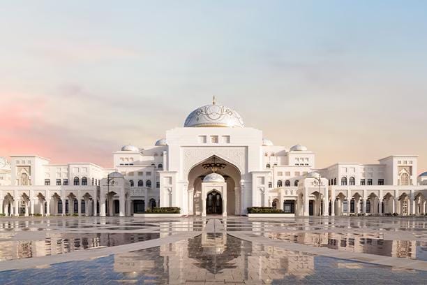 Abu Dhabi City Tour with Qasr Al Watan